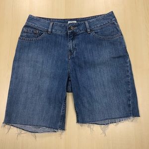 LL Bean Favorite Jean Size 4 Cut Off Shorts